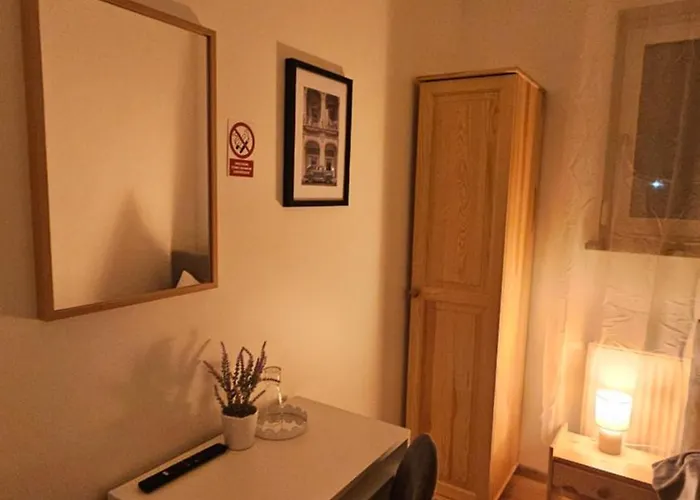 Diamentowa 7 Rent Konarzewo Quarto em Acomodações Particulares Poznań